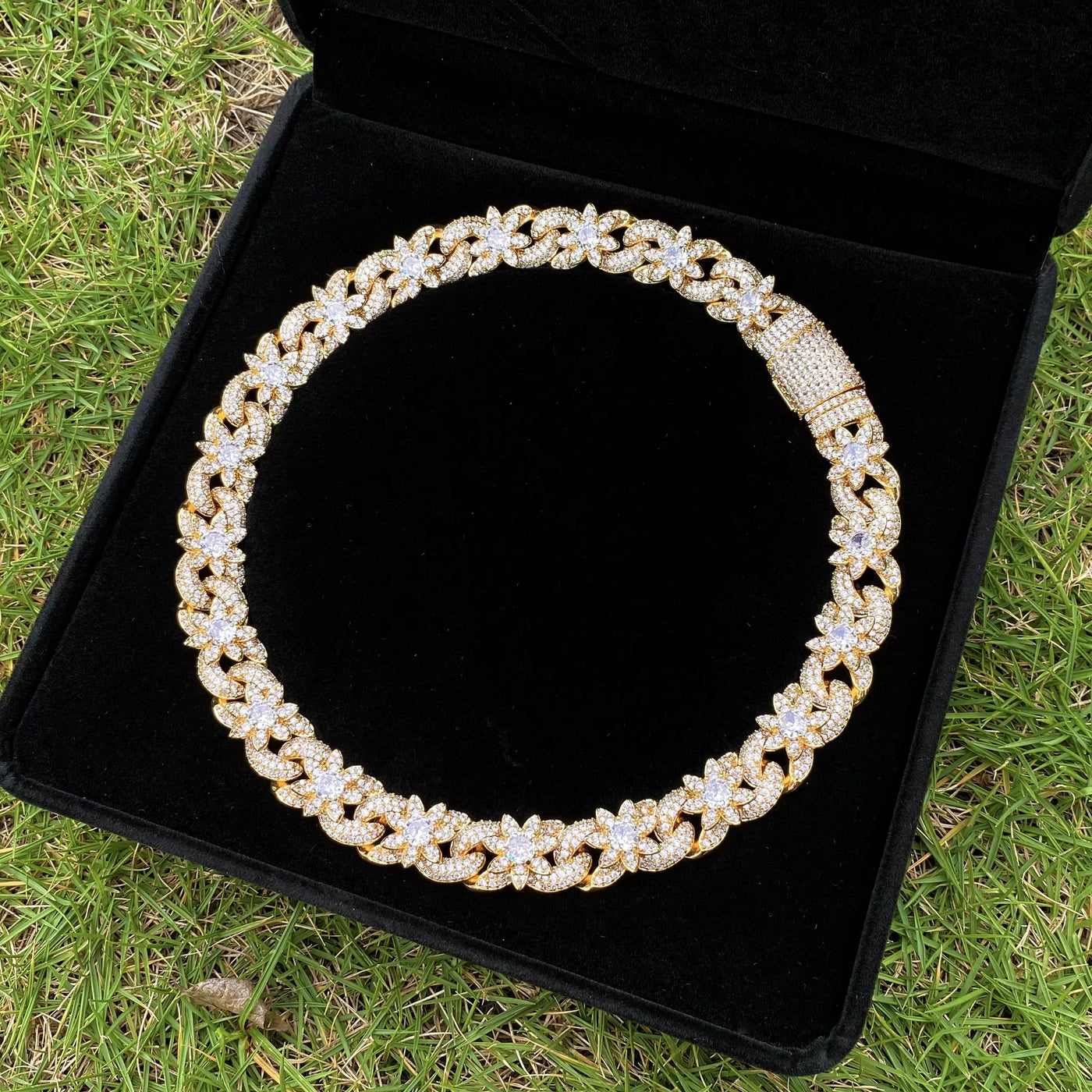 Premium ICED Flower Necklace