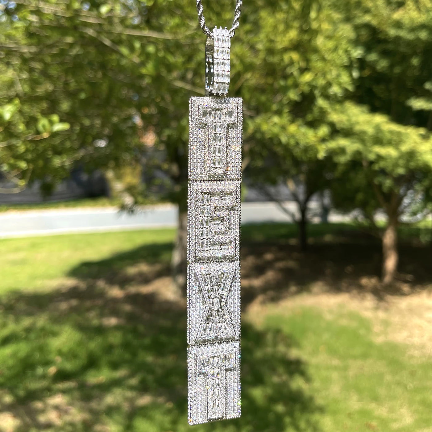 ICED Vertical Custommizable Chain